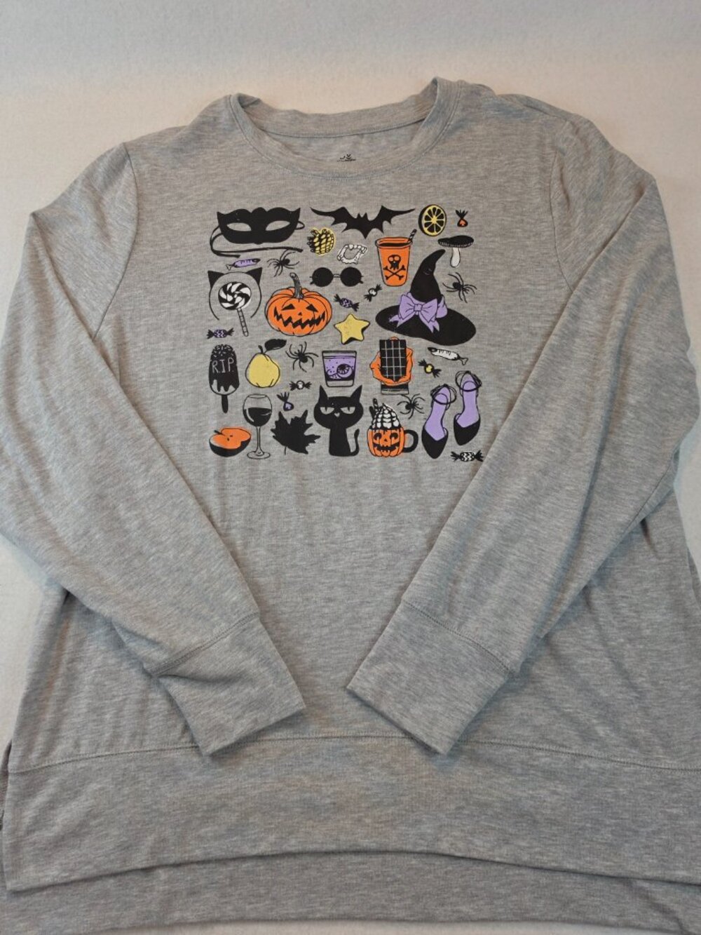 Way to Celebrate Halloween Gray Long Sleeve Graphic Sweatshirt XL 16/18